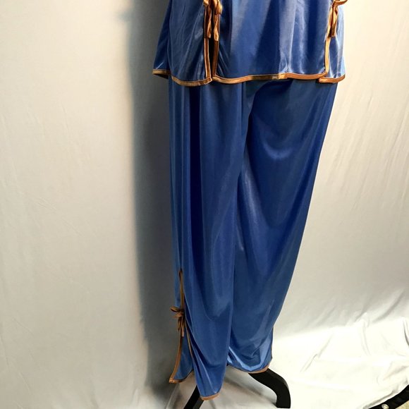 Satin, "Vintage Look", 2-PC Pajamas - Picture 6 of 12